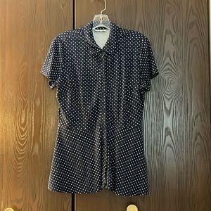Isaac Mizrahi short sleeved navy blue with white polka dot top. Size Small